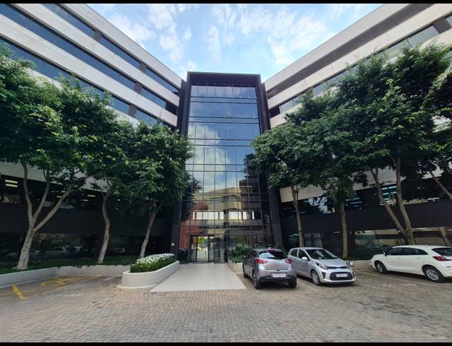 451M² OFFICE TO LET IN SANDTON CENTRAL